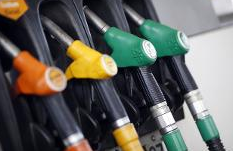 Diesel au 1er janvier 2015 : hausse de 4 centimes pour les poids lourds, 2 centimes pour les particuliers
