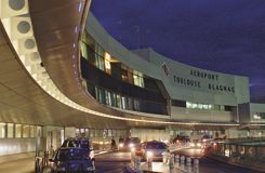 Aéroports : Ségolène Royal effraie les investisseurs