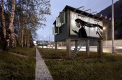 Transformer les panneaux publicitaires... en domicile pour SDF