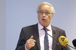 Rebsamen : « Gattaz en rajoute comme un petit syndicaliste »