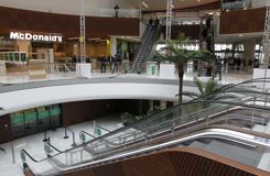 Les centres commerciaux se vident